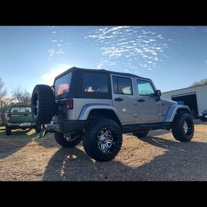 Meet your Posher, Devin